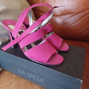 Kenneth Cole heels hot pink size 8